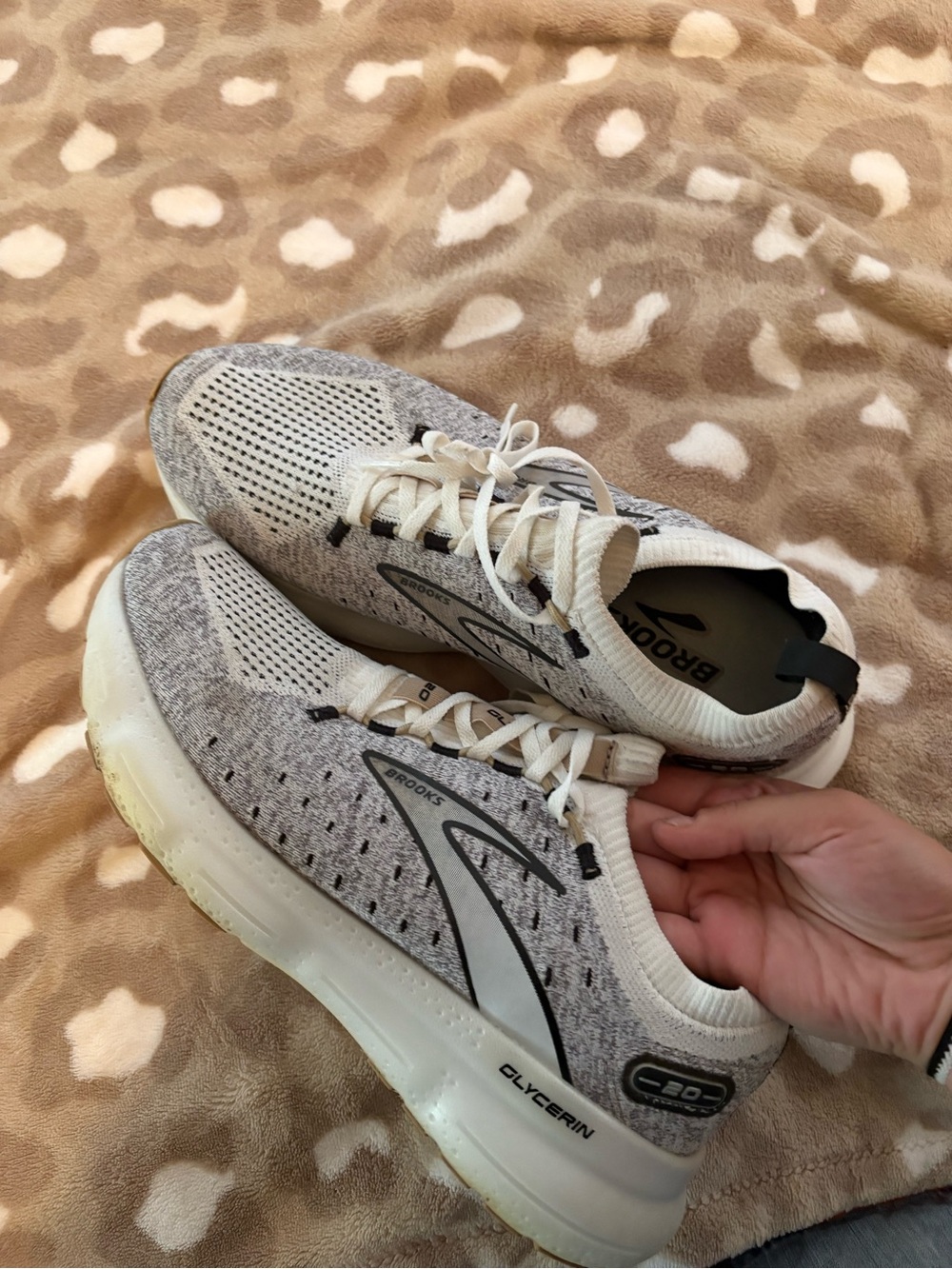 Brooks Glycerin Running Shoes - Heather Gray & White